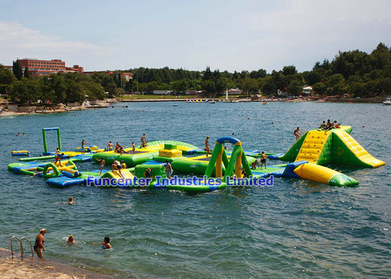 High Waterproof Bouncy Water Park, Taman Air Aqua Sports Water Corrosion Preventive