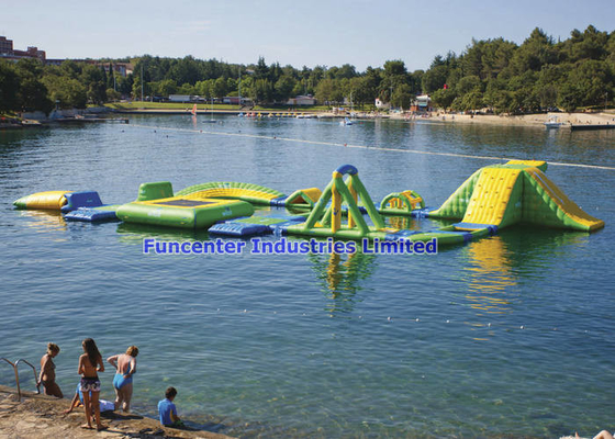 High Waterproof Bouncy Water Park, Taman Air Aqua Sports Water Corrosion Preventive