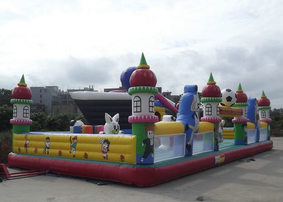 0.55mm Ketebalan Inflatable Splash Park, Inflatable Fun Park UV Protective Menampilkan