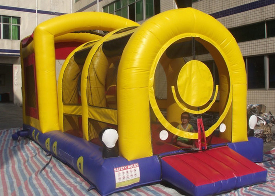 Melatih Kursus Kendala Berbentuk Rumah Bouncing Memimpin Memutar Anak Gratis Untuk Bermain