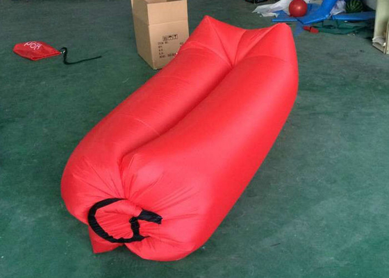 Mudah Carrying Inflatable Sofa Bed Colorful Printing Untuk Beach Resting