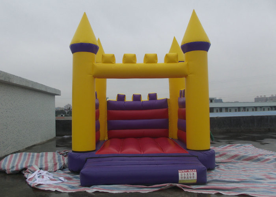 Klasik Tarpaulin Inflatable Jumping Castle, Blow Up Bouncy Castle Leak Proof