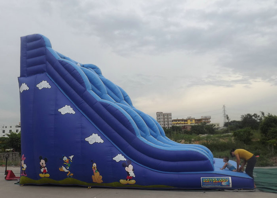 Kastil Bouncy Inflatable Dengan Karakter Warna Kartun Biru Segar Dicetak