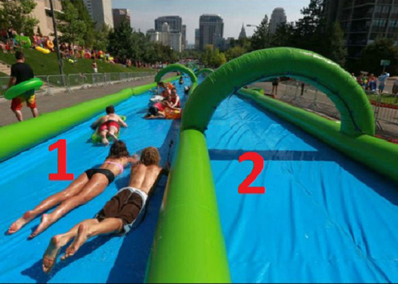 Slot Inflatable 50m Panjang Dan Slide Ramah Lingkungan Untuk Bermain di Luar Ruangan