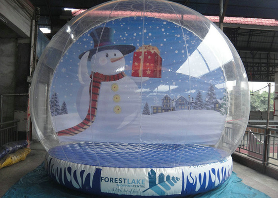 Christmas Backdrop Inflatable Snow Globe 3m - 5m Dia Untuk Periklanan Liburan