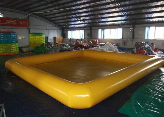Kolam Renang Inflatable yang Disesuaikan 10mx6m Daya Tahan Tinggi untuk Memainkan Bola Air