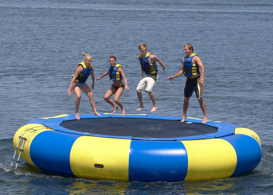 Trampolin Air Terapung Pelindung UV, Blow Up Trampoline Dua Sisi Dilapisi