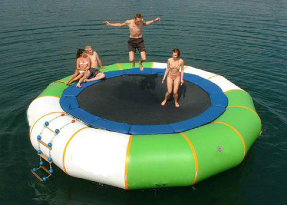 Memimpin Danau Inflatable Inflatable gratis, Air Terapung Trampolin High Temp Welded