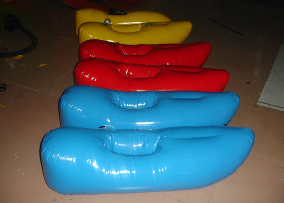 Berjalan Di Air Mainan Air Inflatable Penampilan bagus Permainan Sepatu Kuning