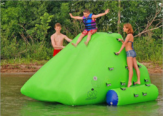 Colorful Inflatable Iceberg 3m 4.5m Customized Height Safe Untuk Bermain Fun