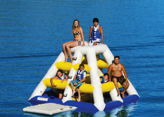 Piring Jenis Mainan Air Inflatable CE Bersertifikat Dengan Strong Net Inside
