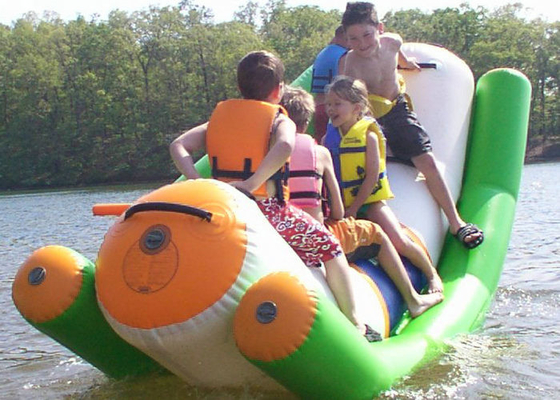 PVC Tarpaulin Inflatable Water Toys Seesaw Pool Float Untuk Amusement Park