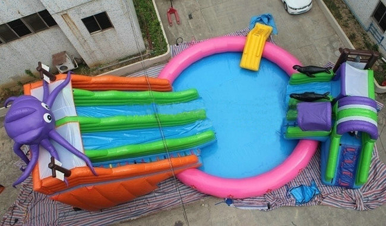 Outdoor PVC Inflatable Water Park OEM Disesuaikan Dengan Slide Air Kolam Renang