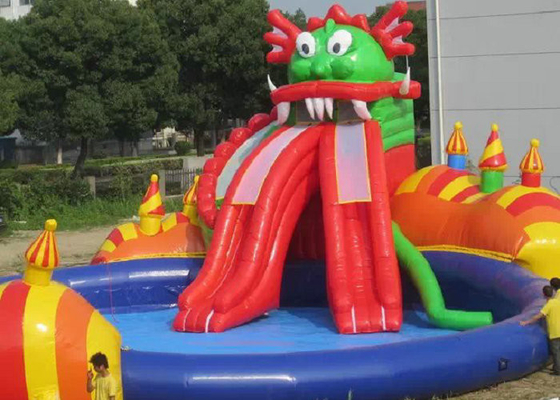 Plato PVC Inflatable Water Park dengan Pool Slide Double Needle Safe Stitching
